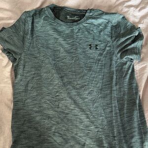 Under Armour Men's Gray Short Sleeve Tee